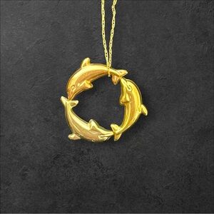 JCM 10K Gold 18"‎ Dainty Necklace With Tri-Tone 3 Dolphin Circle Pendant